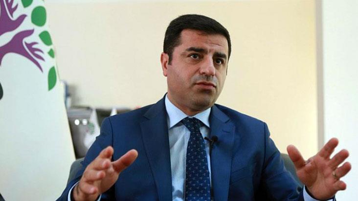Selahattin Demirtaş\'a, Cumhurbaşkanı\'na hakaret suçundan 4 yıl 8 aya kadar hapis istemi