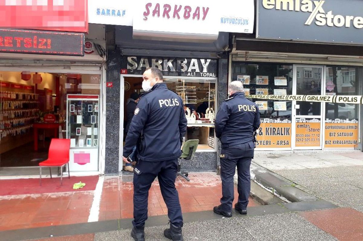 Bahçelievler\'de kuyumcuda silahlı soygun girişimi: 2 yaralı