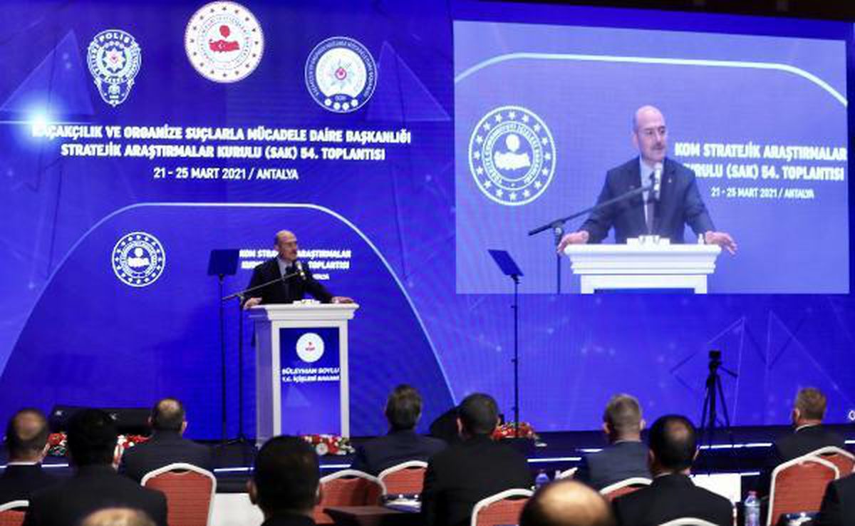 Bakan Soylu: Kaçak sigara oranı yüzde 2,3\'lere kadar çekildi