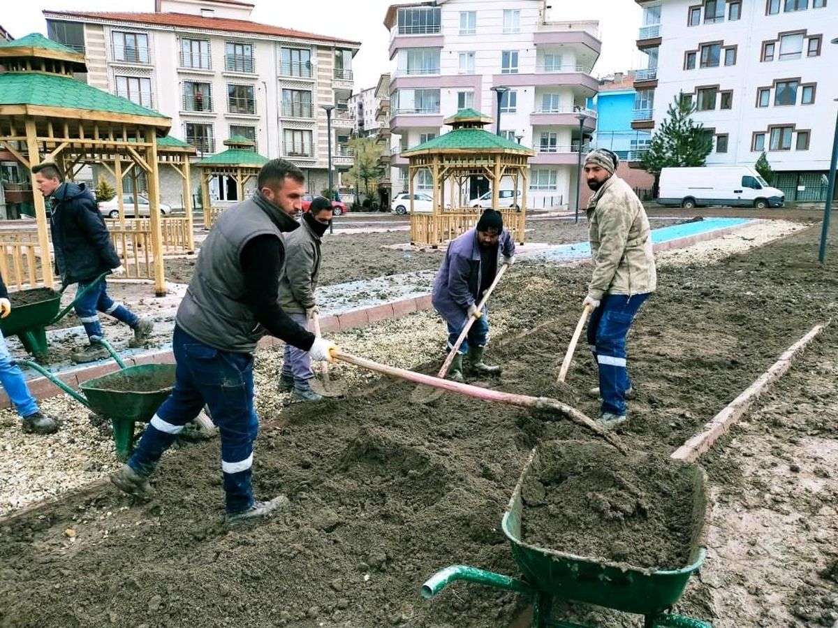 Başkent\'te yaza yemyeşil hazırlık