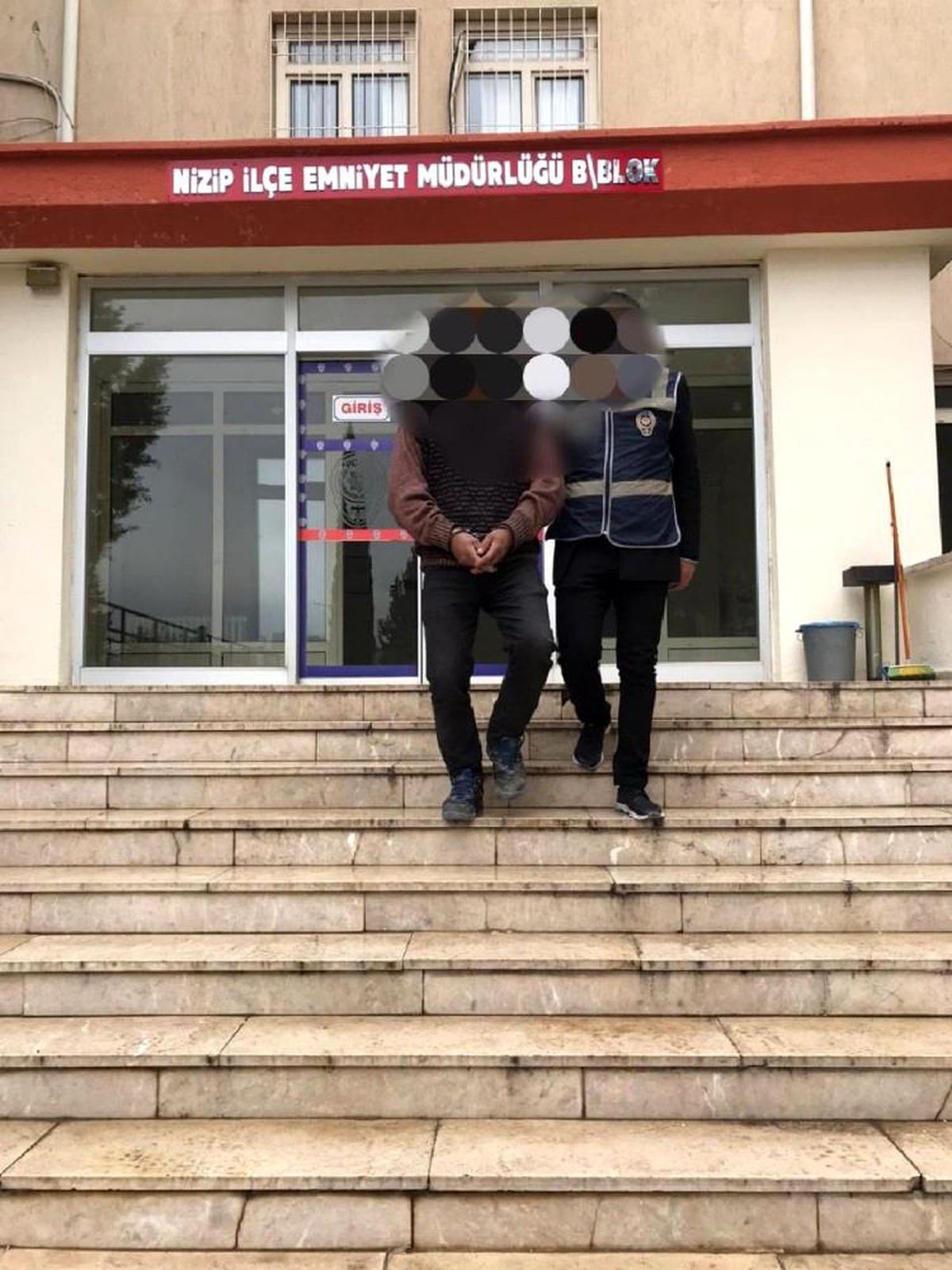 Cep telefonu çalan hırsız tutuklandı