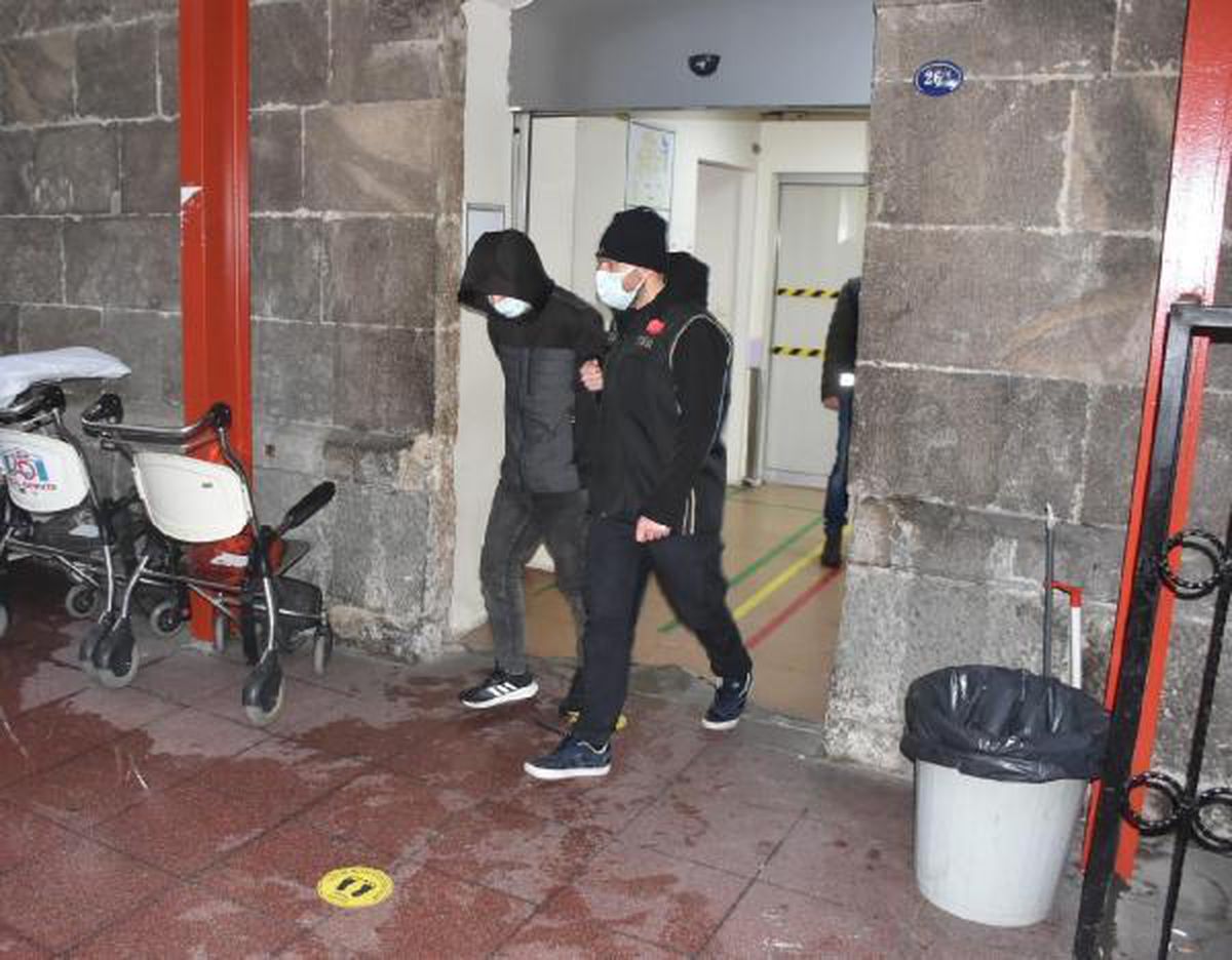 İzmir\'deki terör operasyonuna 2 tutuklama