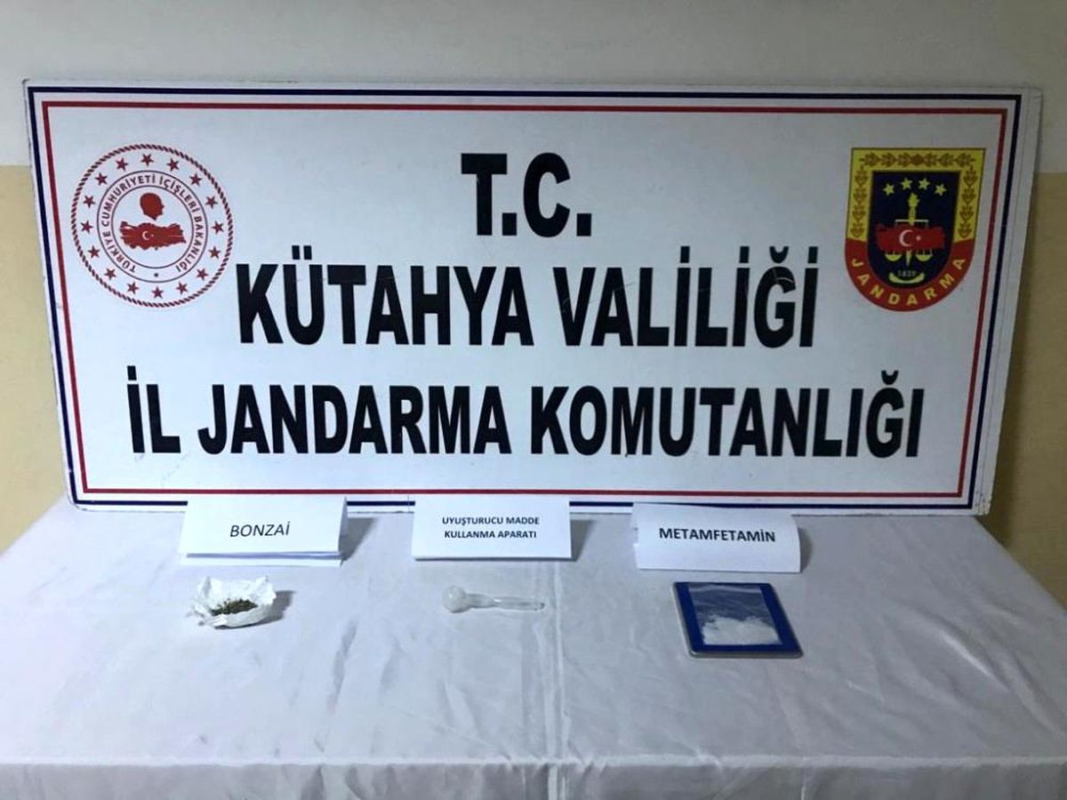 Son dakika... Kütahya\'da uyuşturucu operasyonu: 3 gözaltı