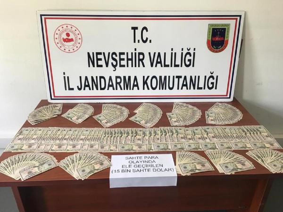 Son dakika haber! Nevşehir\'de 15 bin sahte doları piyasaya sürmeye çalışan 2 kişi yakalandı