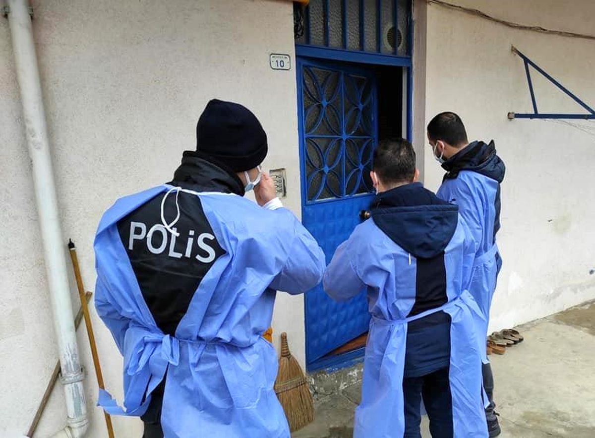 Vaka artışları sonrası ilçedeki 3 bina karantinaya alındı