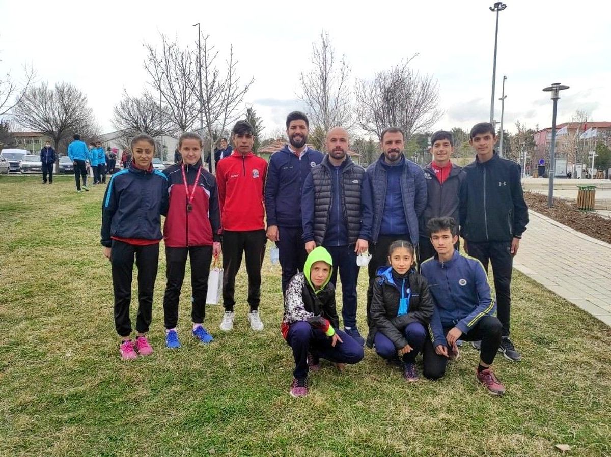 Son dakika haberi | Van Büyükşehir Belediyesi Atletizm Takımından büyük başarı