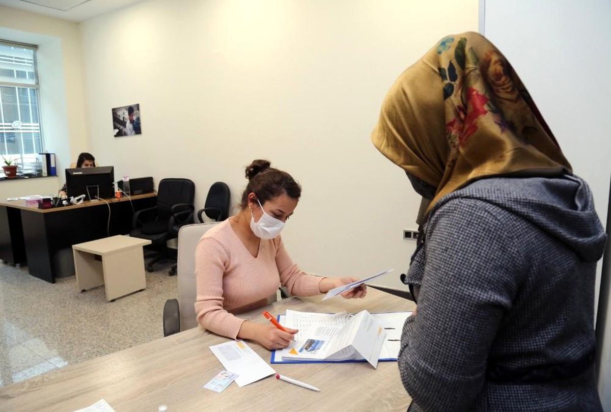 Van Büyükşehir Belediyesi \'sosyal kart\' dağıtımına başladı