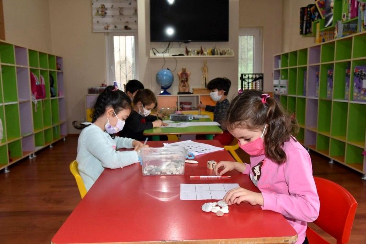 Yunusemreli minikler eğlenerek öğreniyor