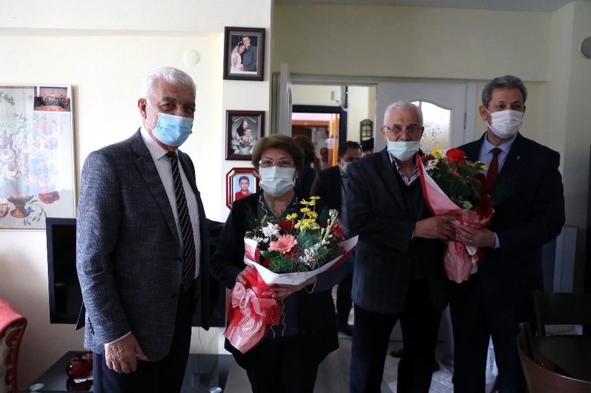 Başkan Gürün\'den yaşlılara moral Ziyareti z