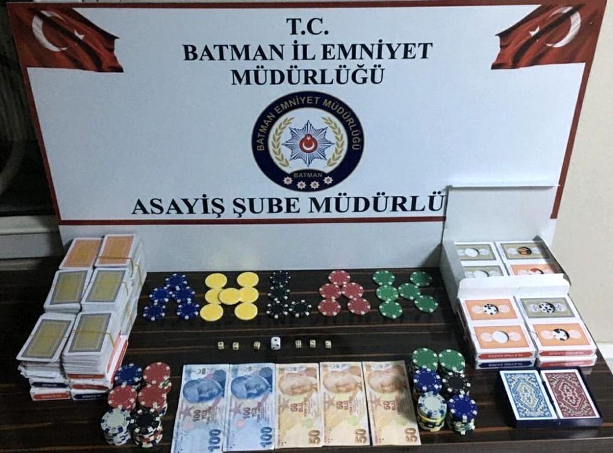 Batman\'da kıraathaneye kumar baskını