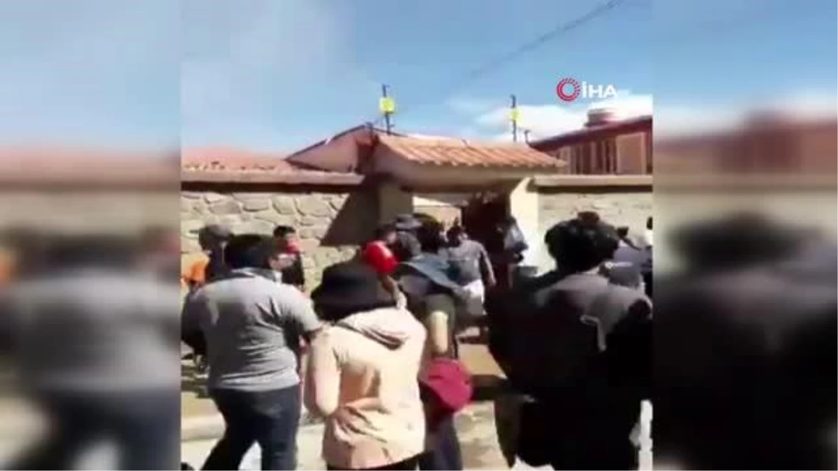 Son dakika haberi | Bolivya\'da askeri eğitim uçağı evin üzerine düştü: 1 ölü