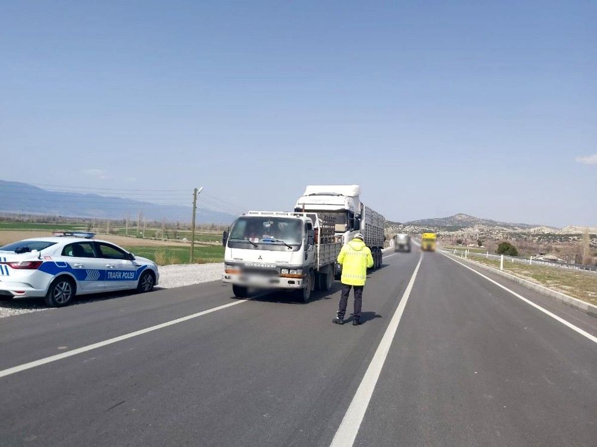 Burdur\'da 131 araç sürücüsüne ceza