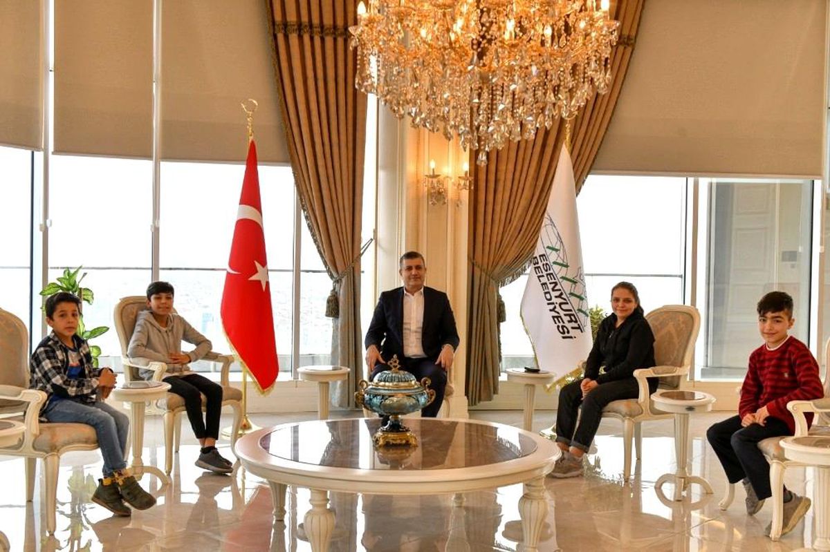 Çocuklar Başkan Bozkurt\'un davetini geri çevirmedi