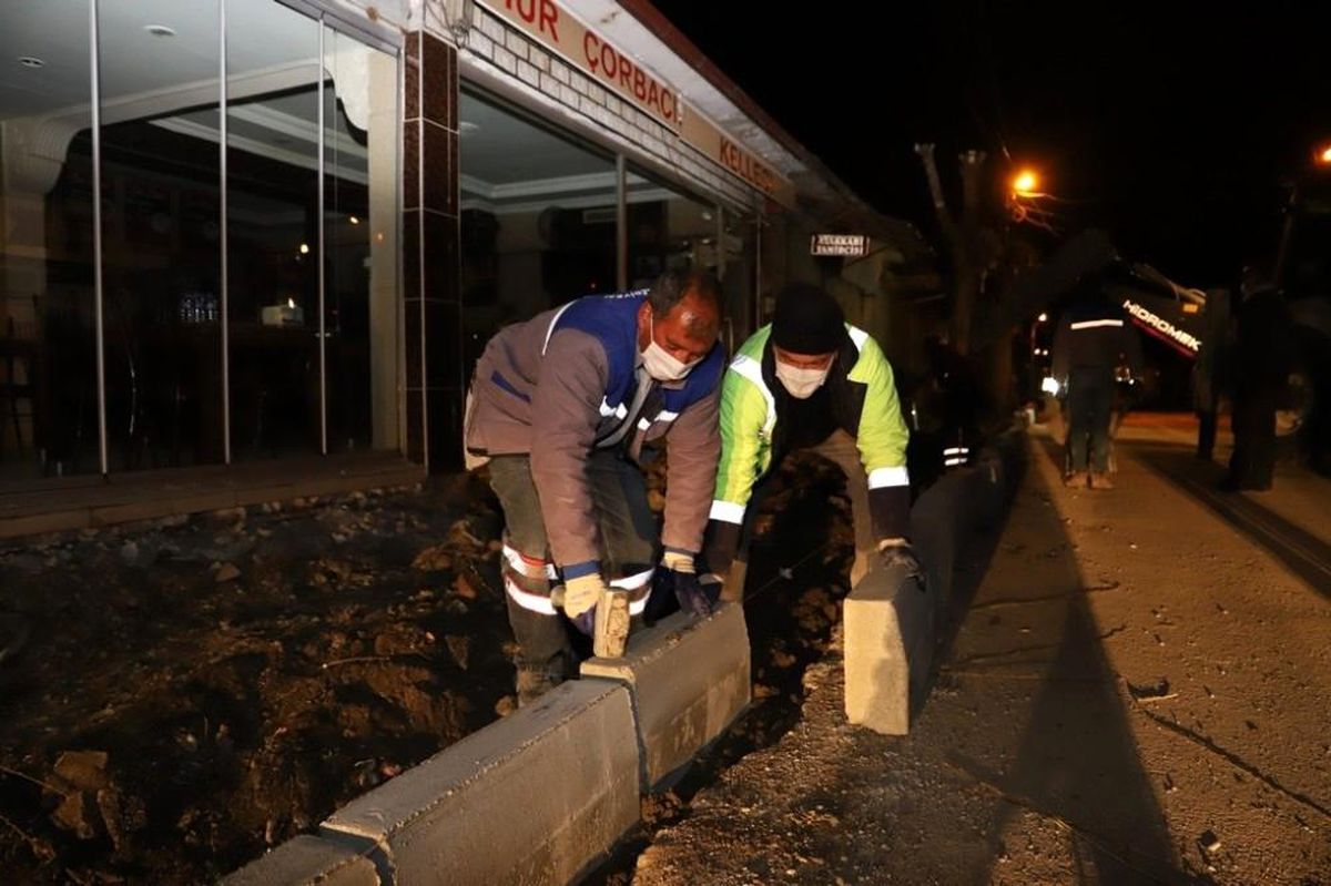 Erzincan\'da kaldırımların bakım onarım çalışmaları devam ediyor