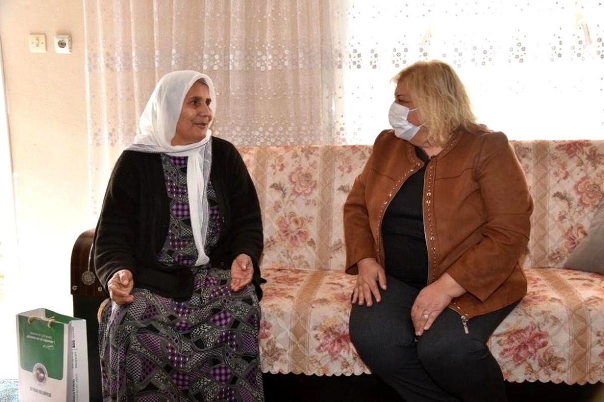 İlk kadın belediye başkanı ile ilk kadın muhtar buluştu