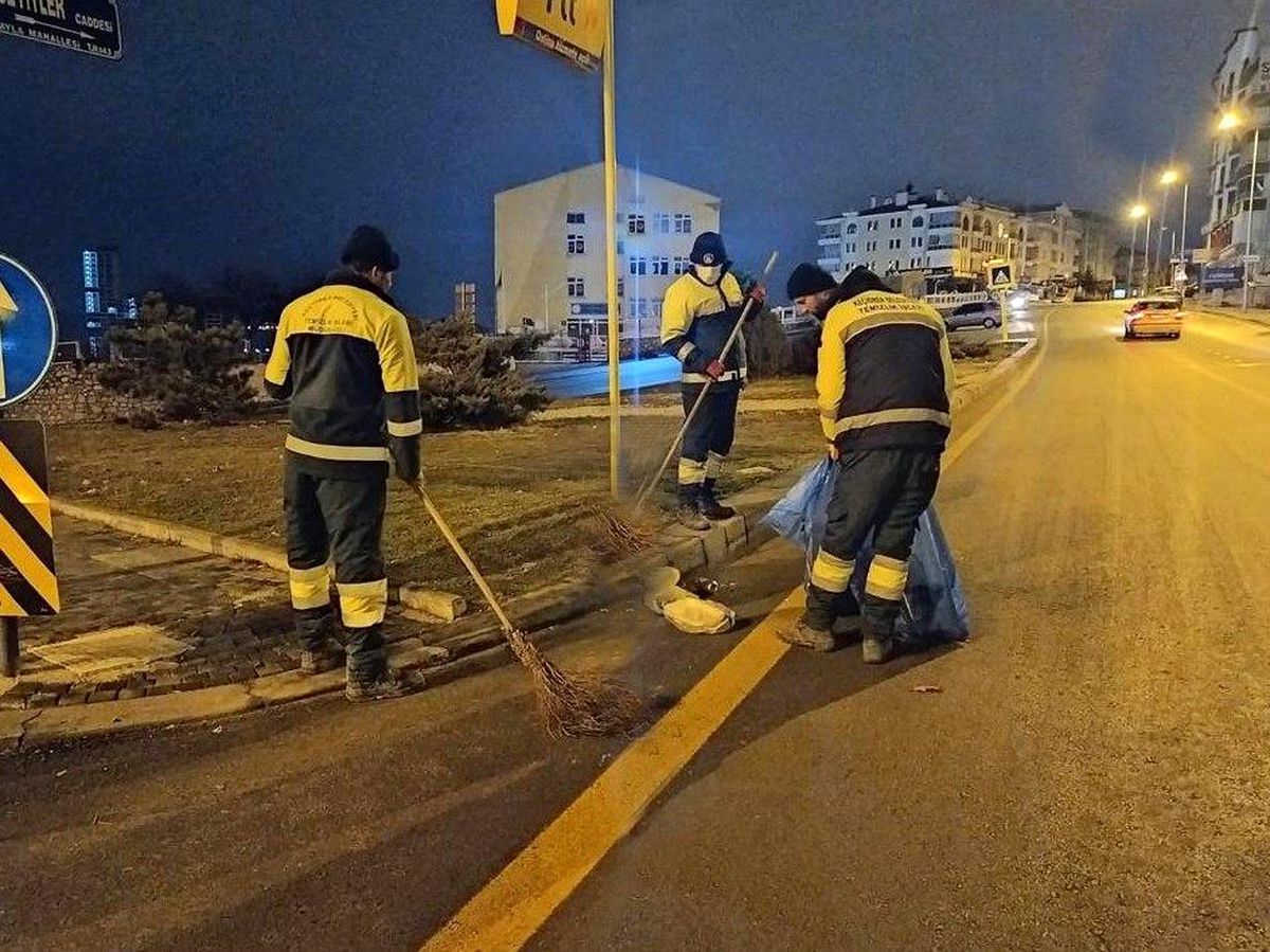 Keçiören\'de gece temizlik ekibi kuruldu