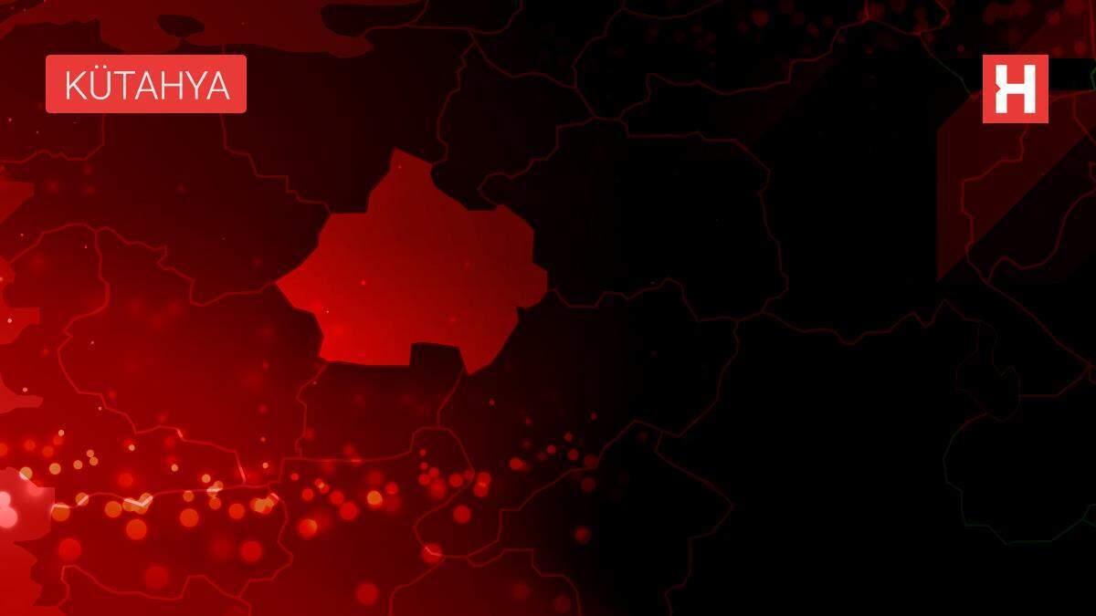 Manisa'da kar yağışı etkili oluyor