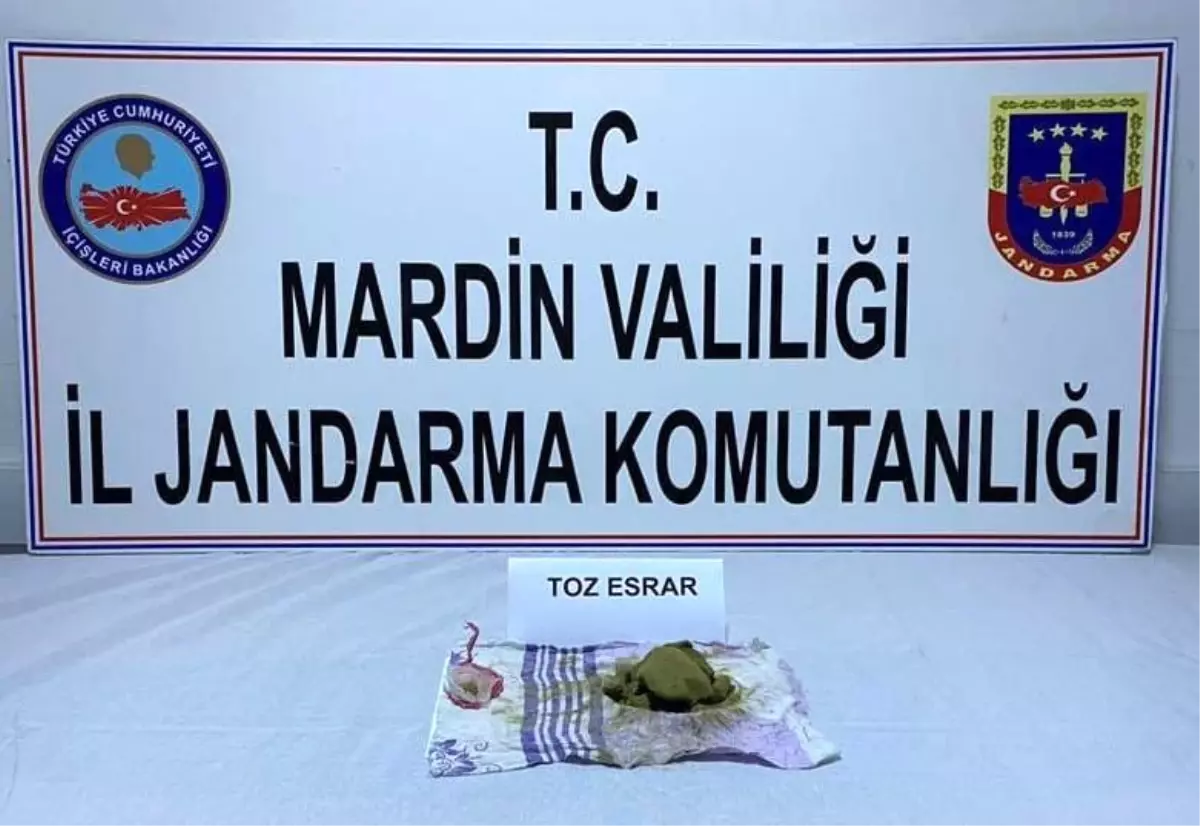 Mardin\'de aranan zanlının üzerinde esrar ele geçirildi