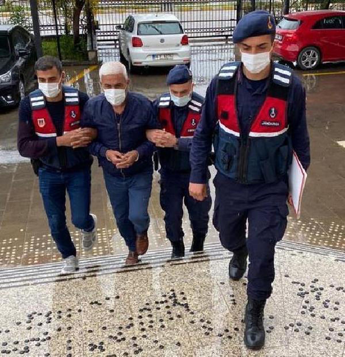 Son dakika haberleri: Muğla\'da firari 2 hükümlü yakalandı