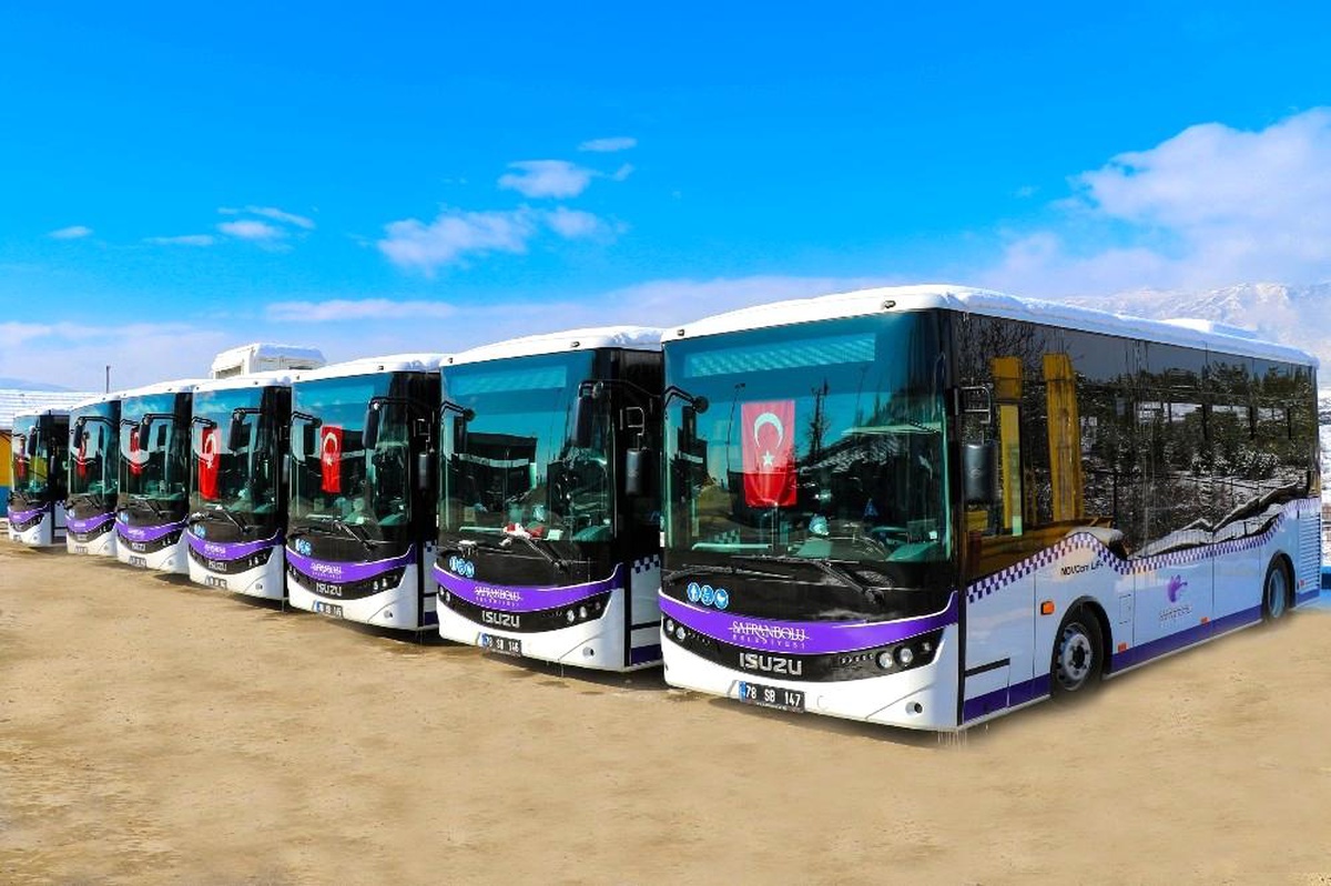 Safranbolu\'da yeni halk otobüsleri hizmete başladı