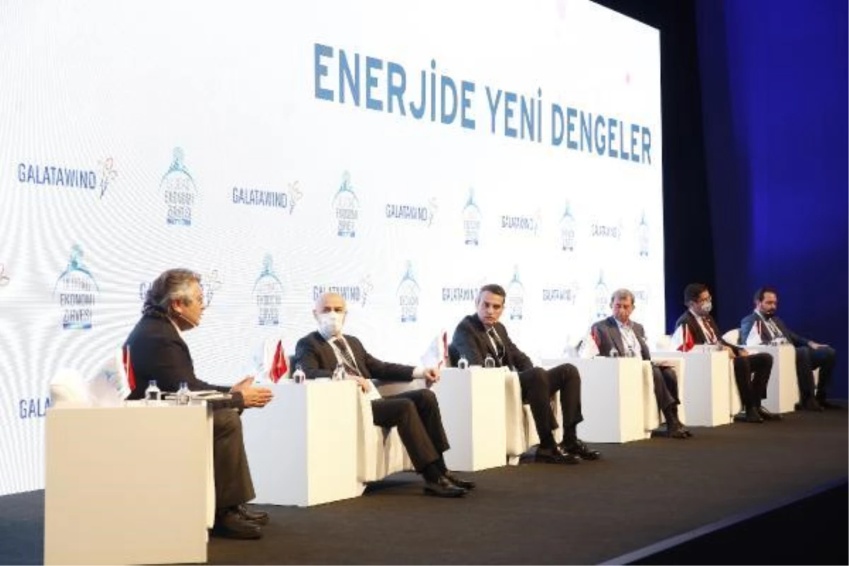 (YENİDEN) Uludağ Ekonomi Zirvesi\'nde enerjide yeni dengeler masaya yatırıldı