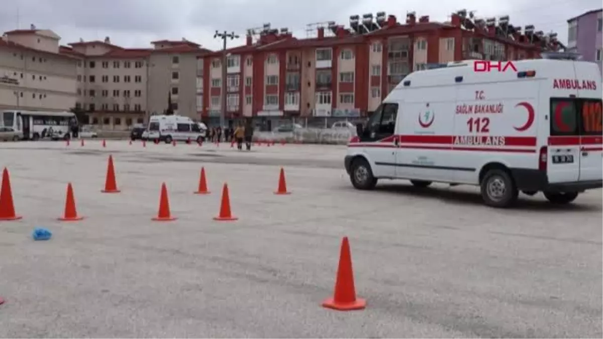 BURDUR Kadın ATT ve paramediklere ileri ambulans sürüş teknikleri eğitimi