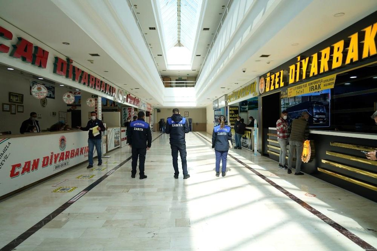 Diyarbakır\'da zabıta ekipleri otogar esnafına bilgilendirdi