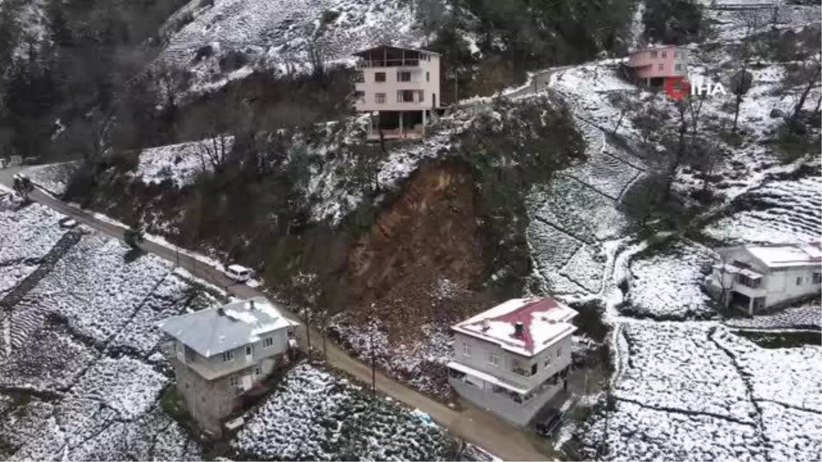 Heyelana kalbi dayanmadı...3 yılda yaptığı evinde heyelan nedeniyle 2 gün oturamadı, üzüntüden kalp krizi geçirdi