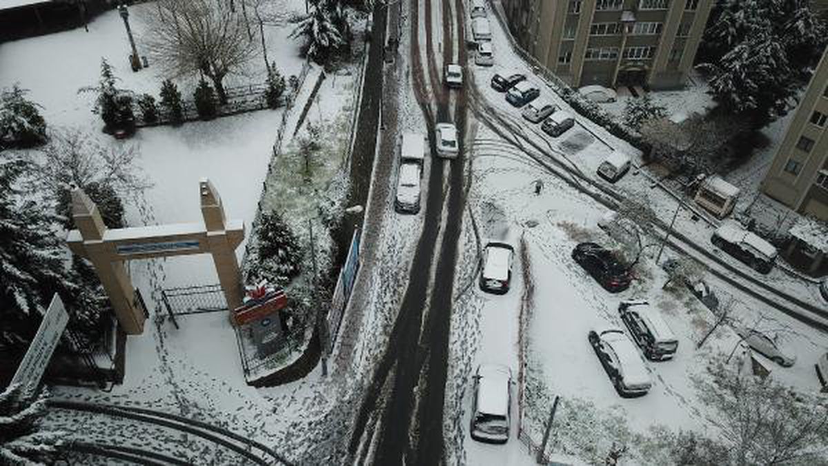 Kağıthane\'de beyaz esaret havadan görüntülendi