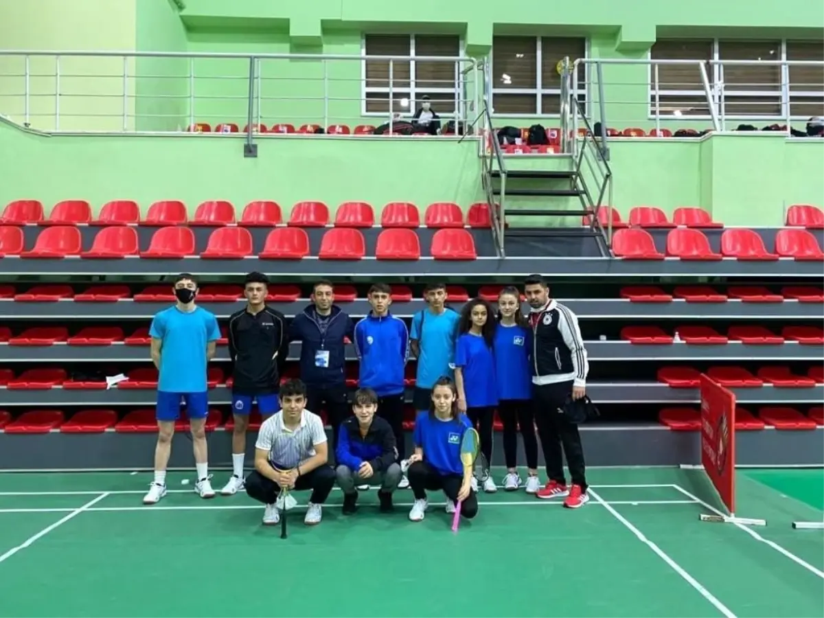 Kayseri\'den 9 Badminton sporcusu milli takım seçmesine gitti