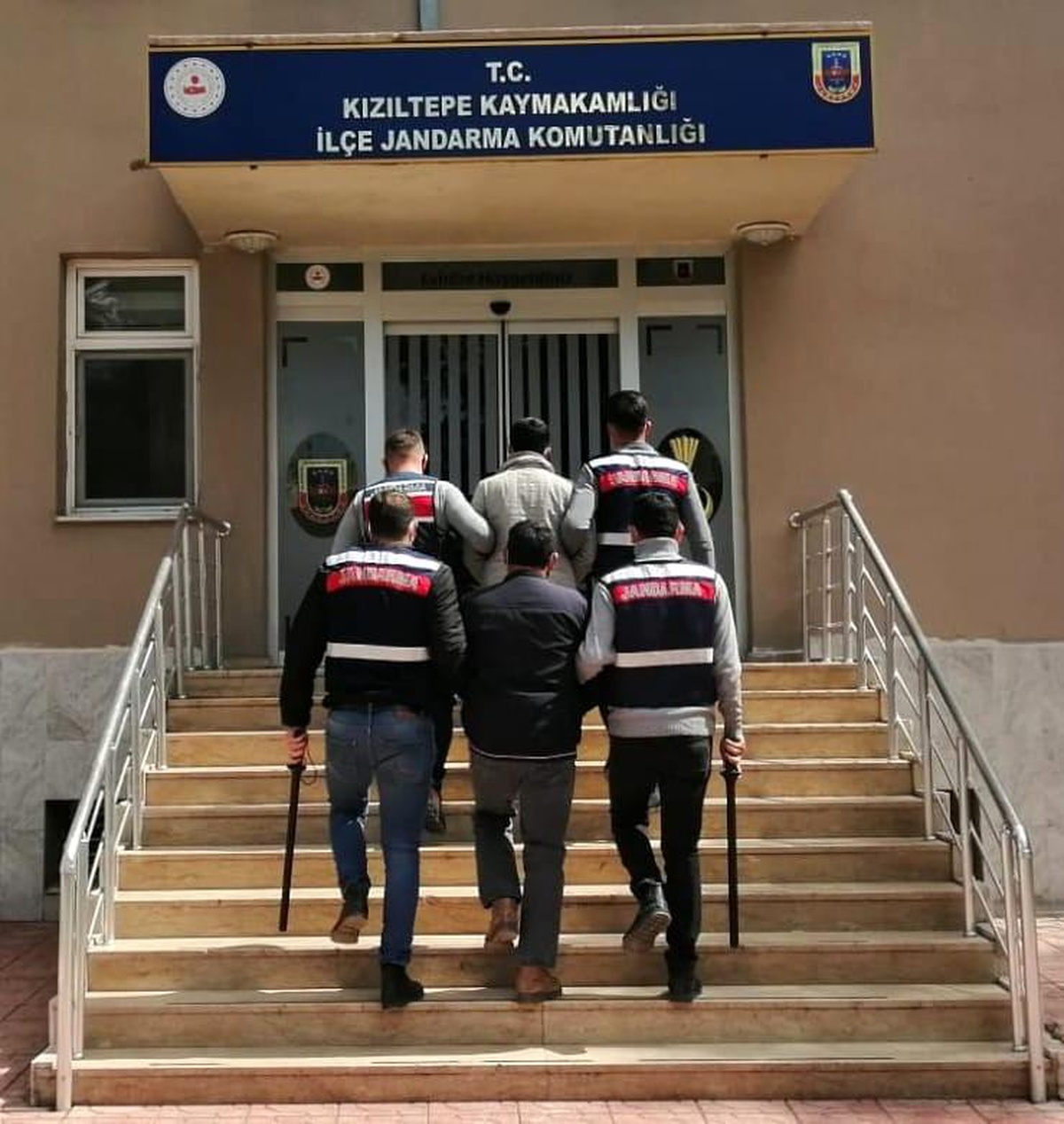 Mardin\'de firari zanlılar jandarma tarafından yakalandı