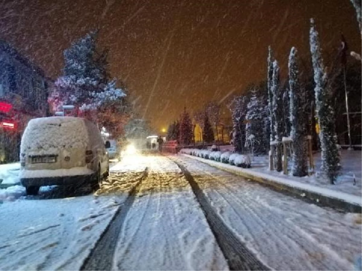 Kırşehir\'de eğitime kar engeli