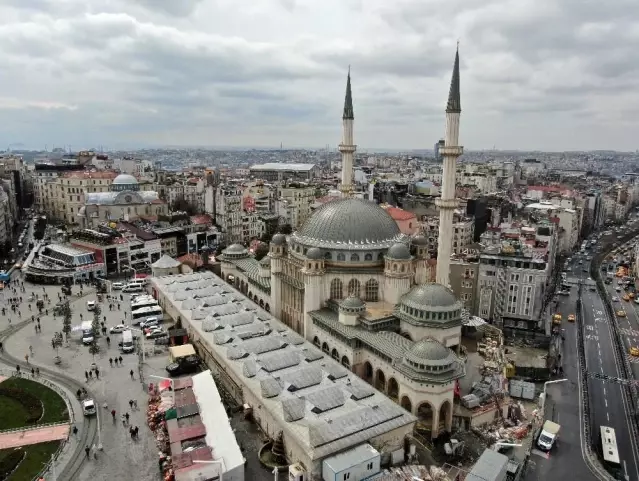 Taksim Camii Ramazan ayına hazırlanıyor