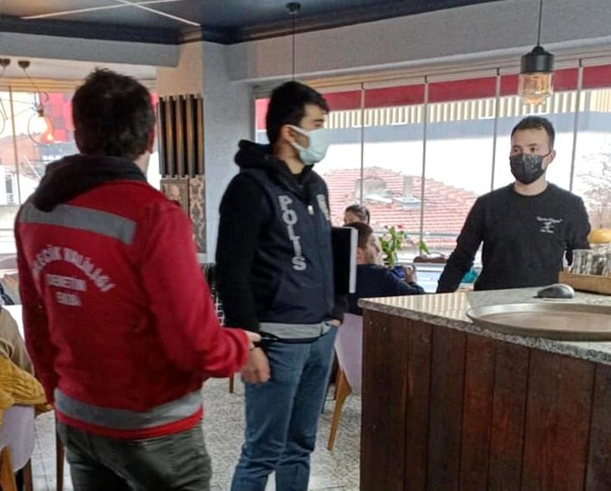 Bilecik\'te berber ve kafeler denetlendi