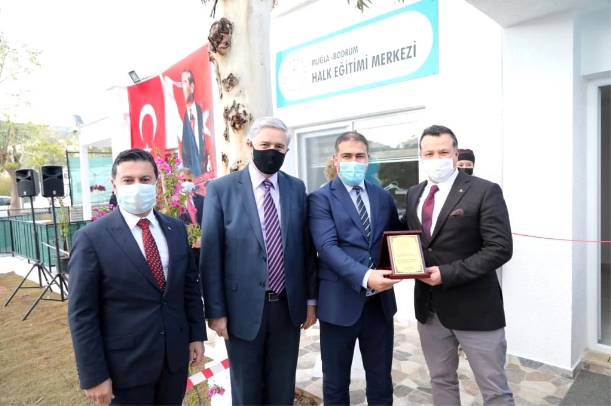 Bodrum\'da açılan Halk Eğitim Merkezi\'nde yüzlerce kursiyer eğitim görecek