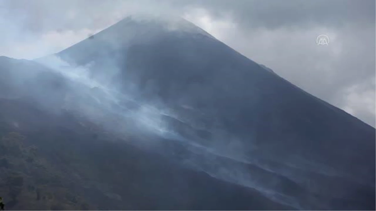 Son dakika gündem: Guatemala\'daki Pacaya Yanardağı\'nda meydana gelen patlama