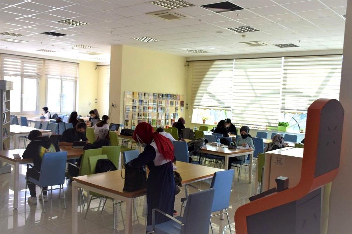 Isparta\'da halk kütüphanesi 207 bin 247 okuyucuya hizmet verdi