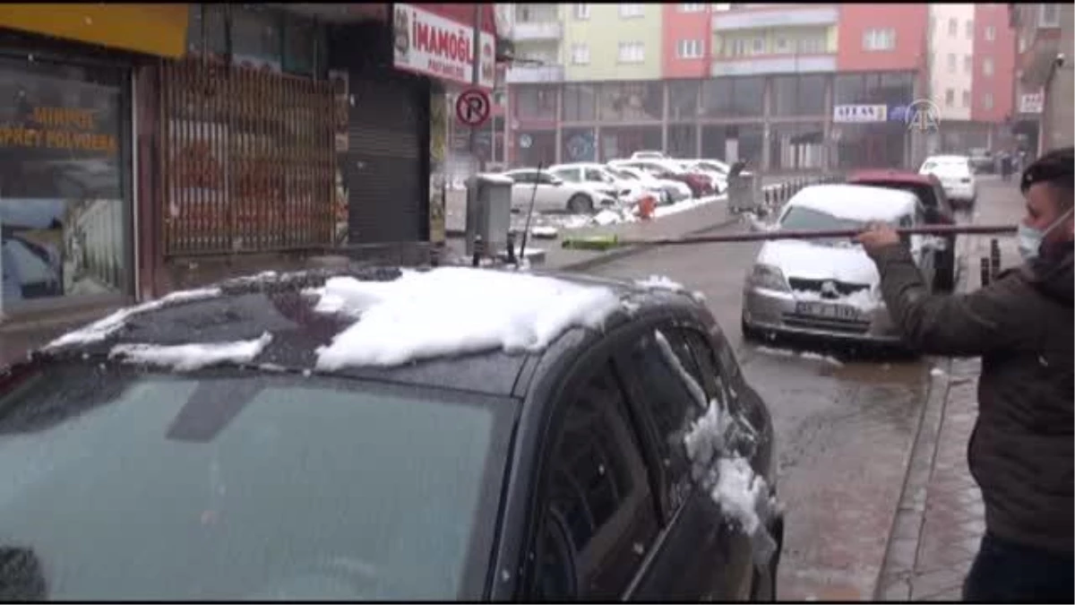KAHRAMANMARAŞ - Afşin\'de kar yağışı