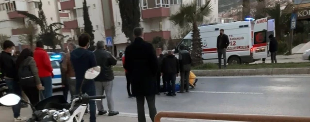 Son dakika! 2 kişinin yaralandığı kaza sonrası tekme tokat kavga ettiler