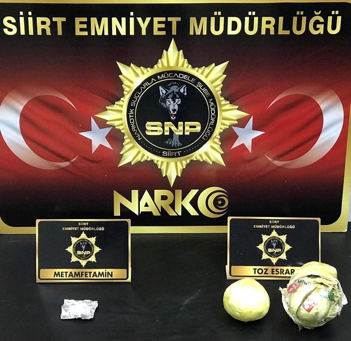 Siirt\'te şüphe üzerine durdurulan araçtan uyuşturucu madde çıktı
