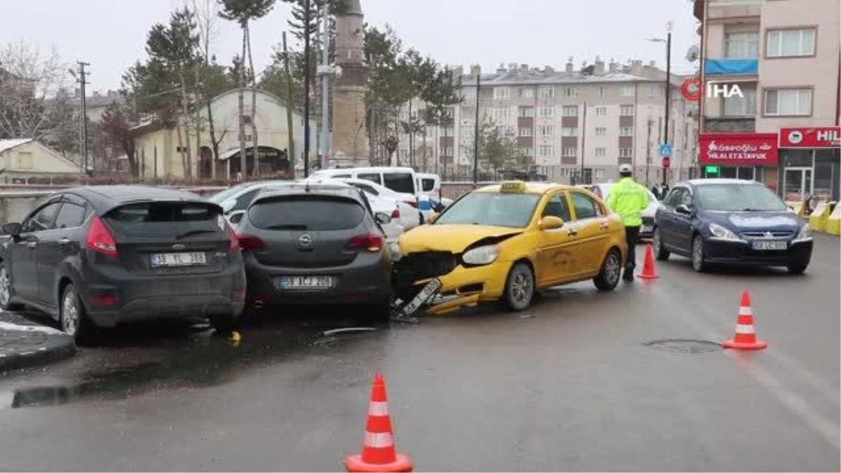 Son dakika haber | Sivas\'ta trafik kazası: 1 yaralı