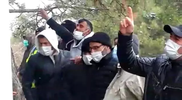 Tazminatlar�n� alamayan i��iler, eski patronlar�na cenaze namaz�nda haklar�n� helal etmediler