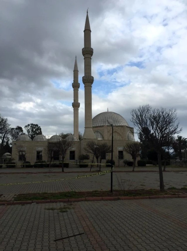 Tır sürücüsü randevulaştığı iki kişi tarafından boğazı kesilerek öldürüldü