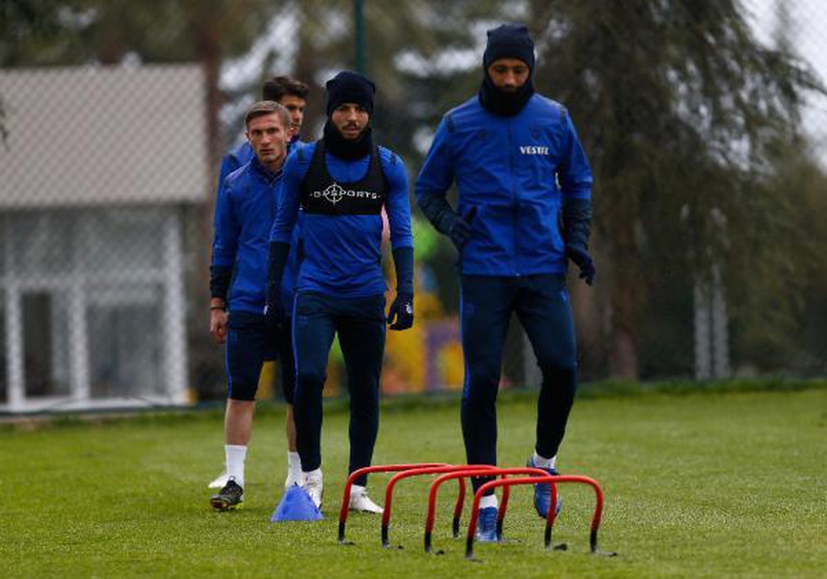 Trabzonspor, çift antrenmanla Sivasspor maçı hazırlıklarını sürdürdü