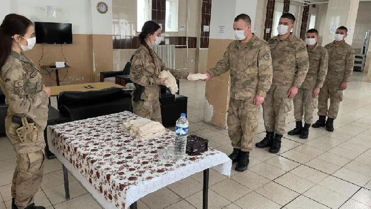 Tunceli\'ye yün çorap gönderen Ordulu nineye Mehmetçik\'ten teşekkür mektubu