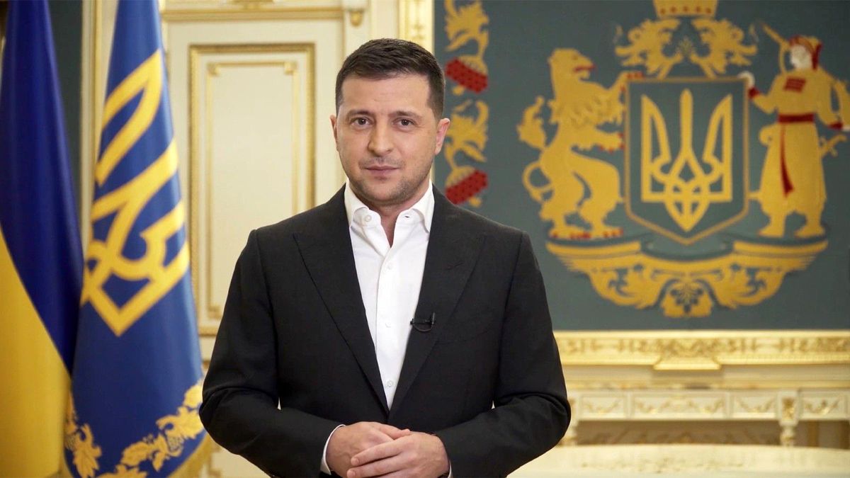 Ukrayna Devlet Başkanı Zelenskiy\'den, Kırım\'ı kurtarmayı hedefleyen stratejik plana onay