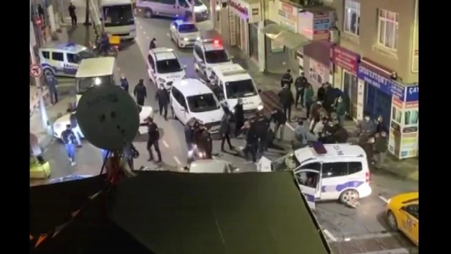 Son dakika haberleri | Ümraniye'de kısıtlamayı deldiler, polisten kaçıp 2 polis memurunu yaraladılar