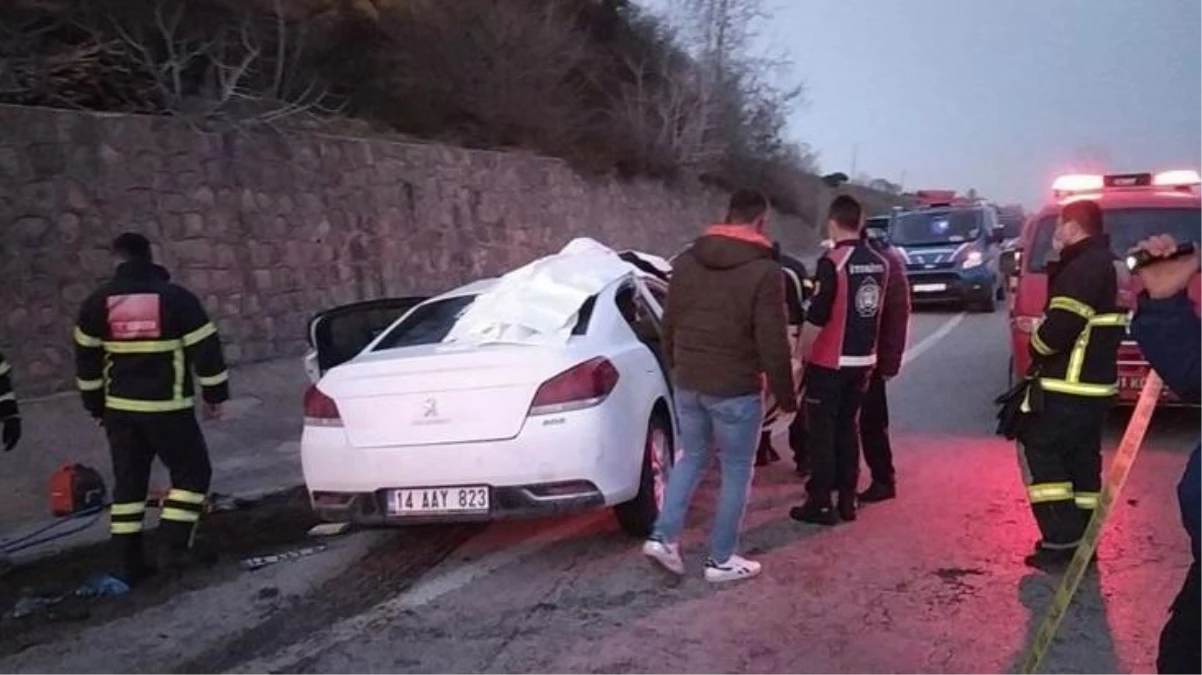 Düzce\'de otobüs ile otomobil çarpıştı: 4 ölü, 9 yaralı