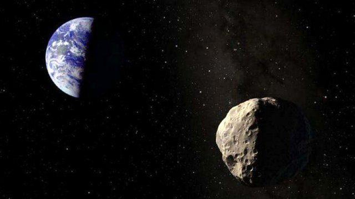 Korkulan göktaşı Apophis\'in, 100 yıl daha çarpma riski bulunmuyor