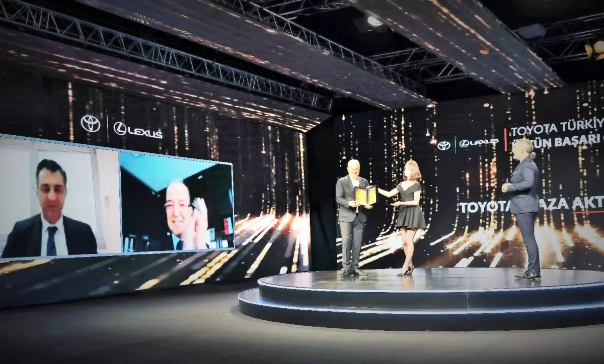 Toyata Plaza Aktoy\'a 3. yılında 3 ödül birden